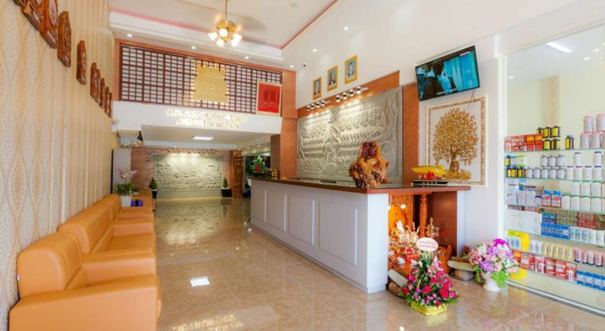 Seventh Heaven Hotel And High Bar Phnom Penh Exterior foto
